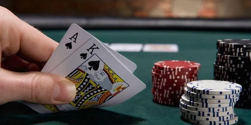 Nghệ thuật bluff trong poker rikvip
